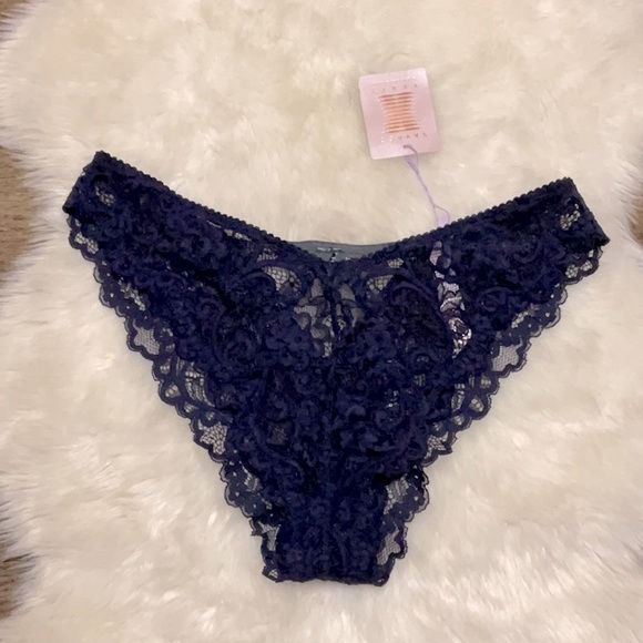 Savage x Fenty FRAMED IN DENIM LACE BRAZILIAN PANTY🌼 - Picture 2 of 7